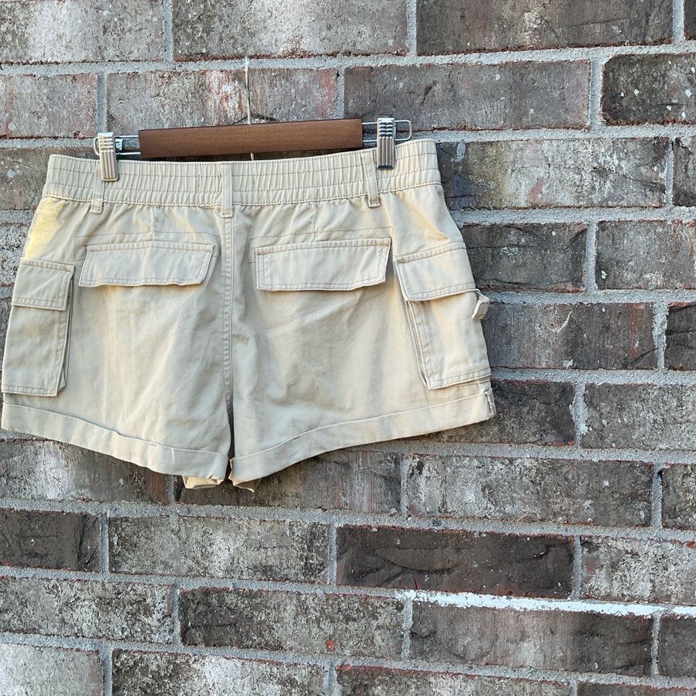 Take. 50% OFF- Rewash Women’s Shorts Beige Cargo Shorts, Size- 9/29 - Picture 6 of 7